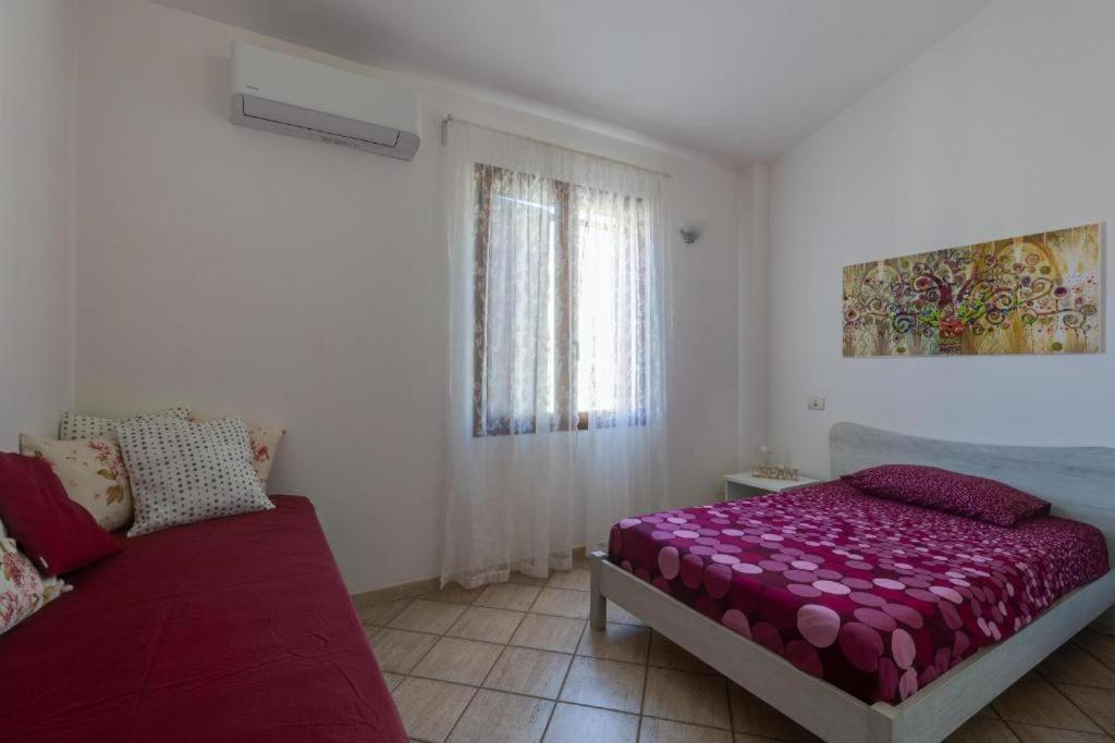 La Casa Delle Zie - Cabras Villa Exterior foto