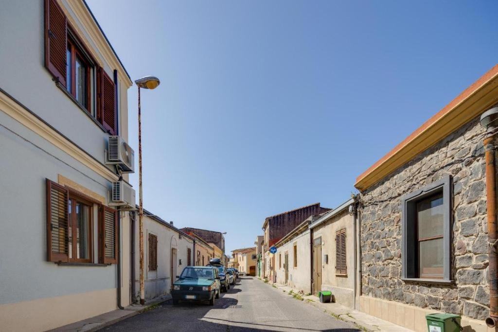 La Casa Delle Zie - Cabras Villa Exterior foto