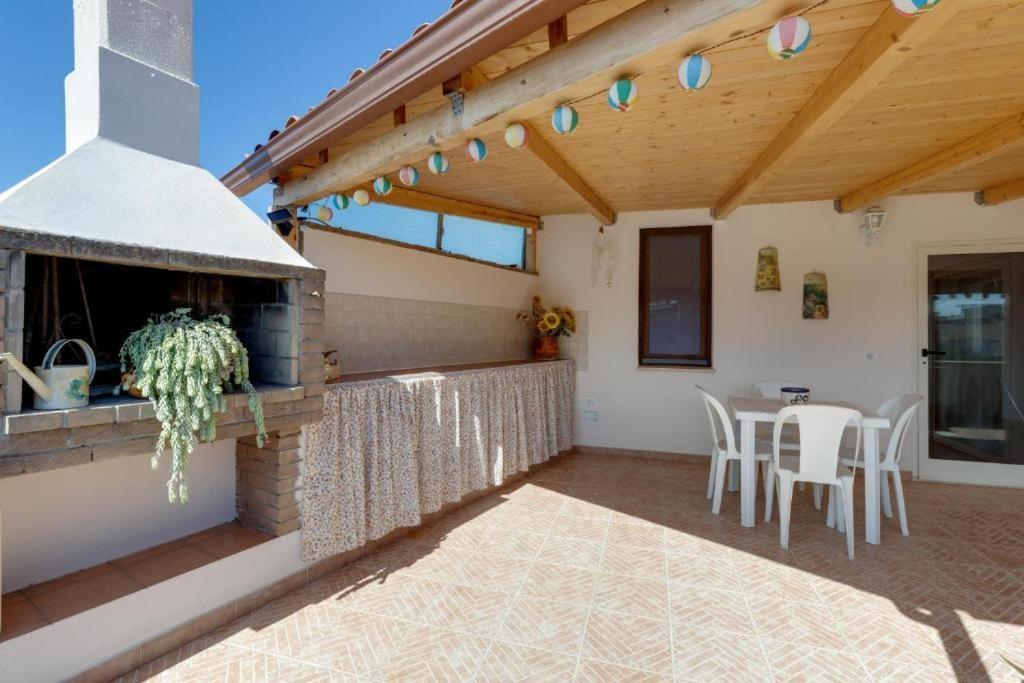 La Casa Delle Zie - Cabras Villa Exterior foto